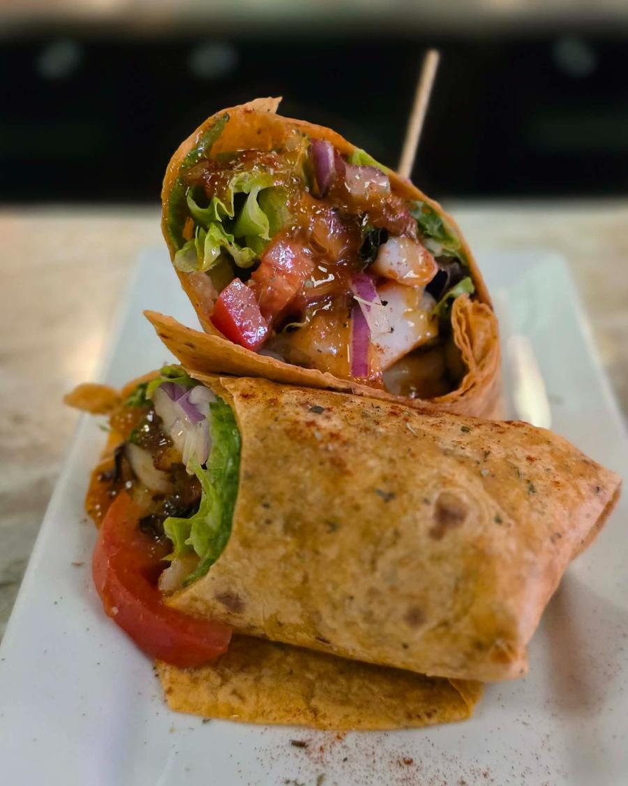 Wrap with fresh vegetables at Twysted Vyne, Inverness FL